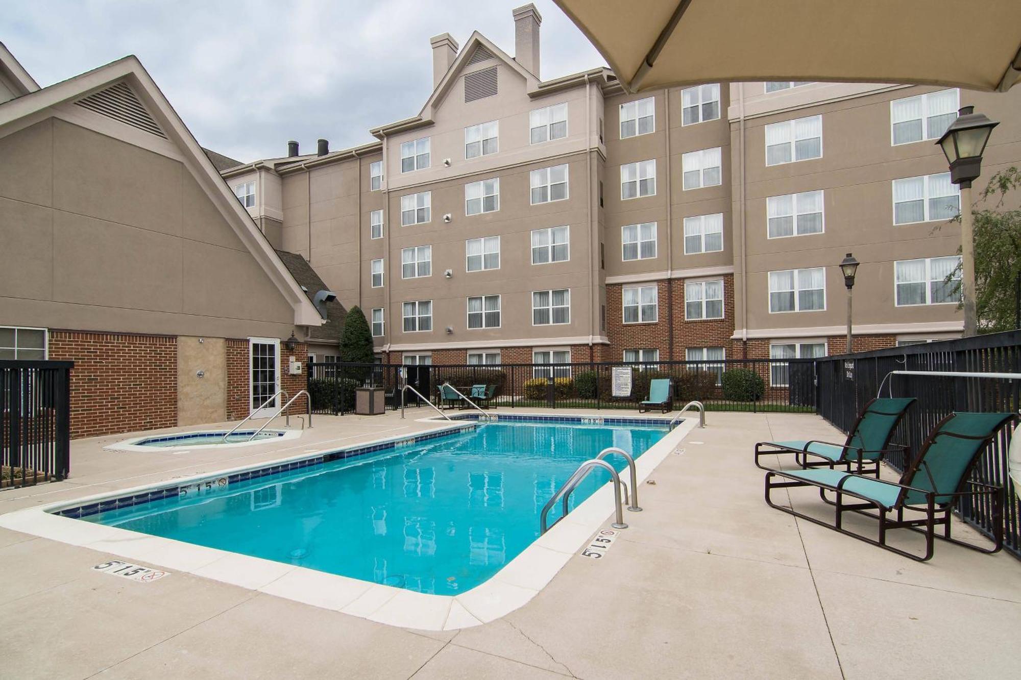 Residence Inn By Marriott Charlotte Piper Glen Exterior foto